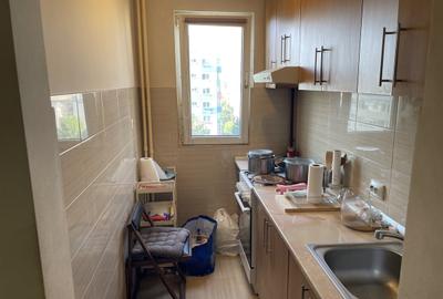 Apartament cu 2 camere semidecomandat în Giurgiului
