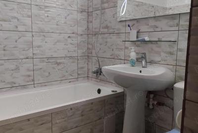 Apartament cu 4 camere decomandat în Central - 9