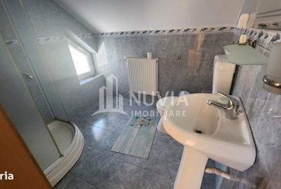 Apartament cu 3 camere în Central - 3