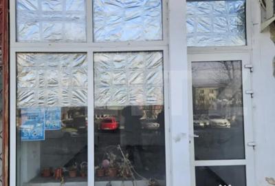 Spațiu comercial, de 50 mp, în Central - 5