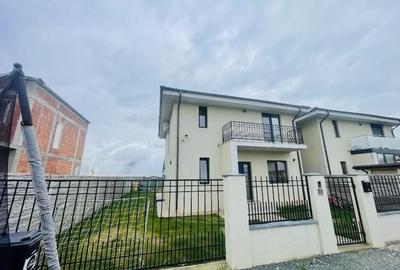 Duplex cu 4 camere cu Canalizare în Giroc - 1