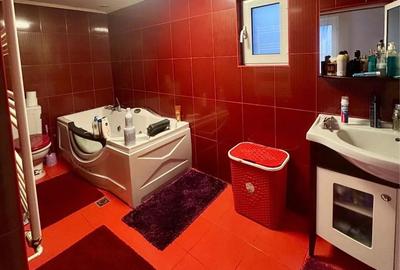 Casa de vanzare in Pucioasa - centru - 2