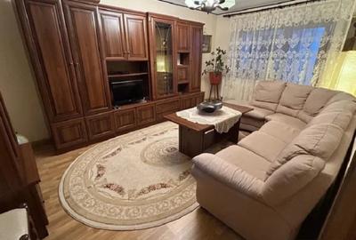 Apartament cu 3 camere - zona Centru - Independentei - 2