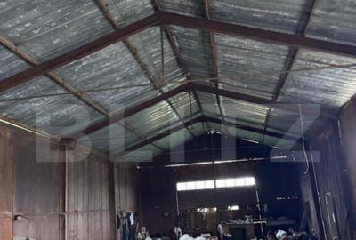 Spa?iu industrial + spa?ii de cazare/birouri de inchiriat - 4