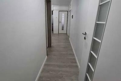 Apartament cu 3 camere decomandat în Central - 2
