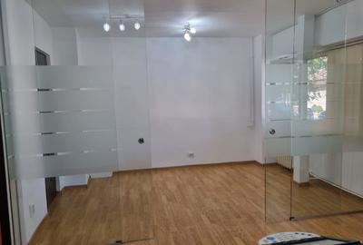 Garsonieră decomandată în Vitan - 6