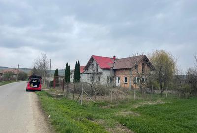 Casă cu 4 camere în Stejeriș - 4