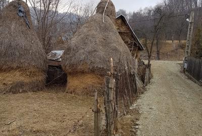 Teren intravilan de 1700 mp, în Olănești - 2