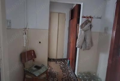 Apartament cu 4 camere semidecomandat în Micro 39