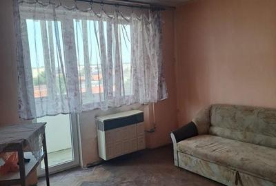 Apartament cu 2 camere semidecomandat în Micro 17 - 2