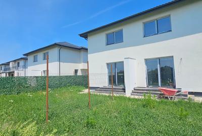 Vila duplex calcan 4 camere/Com.Berceni - 3