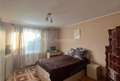 Casă cu Teren 2000 Mp în Central - 4