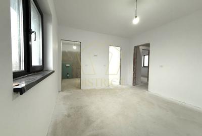 Duplex despartit prin camera tehnica cu 4 camere | Giroc - 2