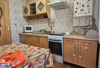 Apartament 3 camere circular, etaj intermediar Calea Bucuresti - 18