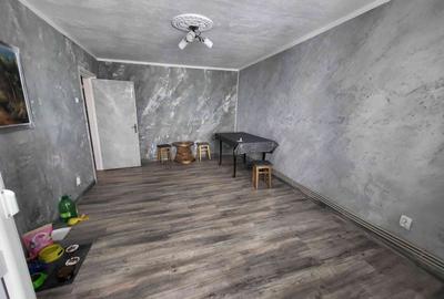 Apartament cu 3 camere decomandat în Letea - 9