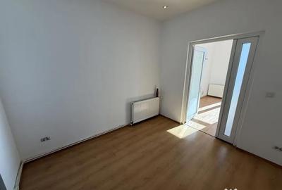 Apartament cu 6 camere decomandat în Central - 7