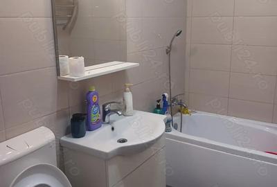 Inchiriez apartament 2camere - 2