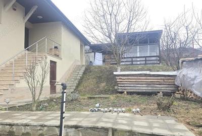 Casă în Zăvoi - 19