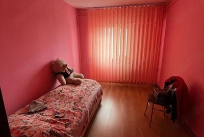 Apartament cu 4 camere decomandat în Central - 2