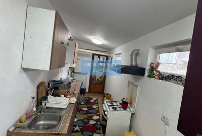 Casă cu 4 camere în Uiești - 9