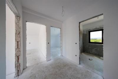 Vanzare Casa la cheie, constructie noua, intabulata,teren 680 mp - 33