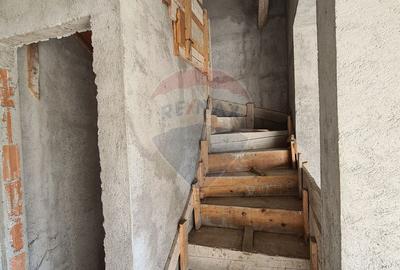 Casă cu 3 camere cu Teren 334 Mp în Sud - 7