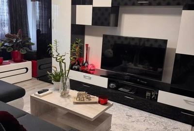 Apartament cu 3 camere decomandat în Gara
