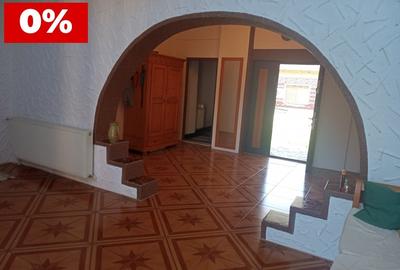 Casă individuală cu 6 camere cu Teren 661 Mp în Nădlac - 2