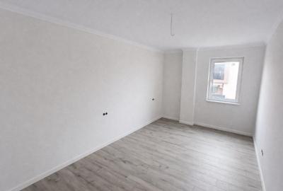 Apartament cu 3 camere semidecomandat în Florești - 10