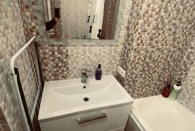 Garsonieră decomandată în Timpuri Noi