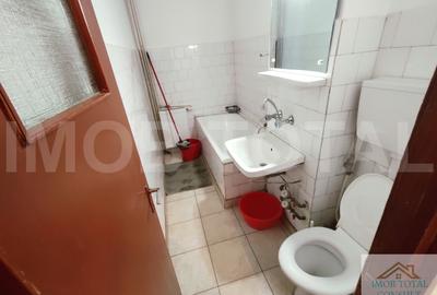 Garsoniera confort 1 etaj 3/8, Prundu Depou - 9