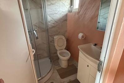 Casă cu 3 camere cu Teren 50 Mp în Central - 1