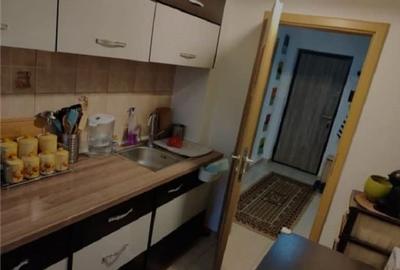 Apartament cu 2 camere decomandat în Podu Roș - 6