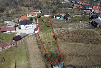 Casă cu Teren 1794 Mp în Poienari (Corbeni) - 7