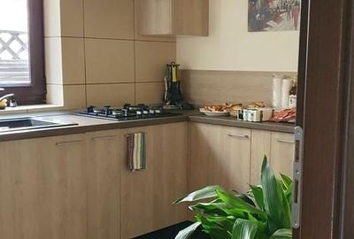 Sect 1, Bucuresti-Vila langa padurea Baneasa, zona Liceul Francez/COMISION 0 - 8