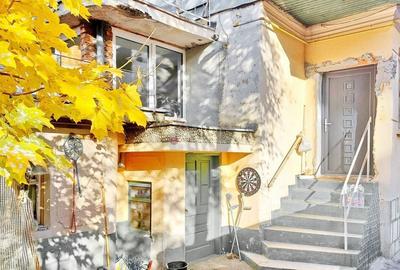 Apartament situat in vila