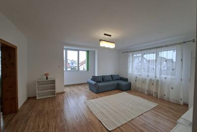 Apartament cu 3 camere semidecomandat, mobilat în Șelimbăr - 1