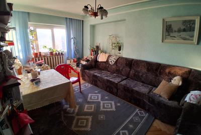 Apartament cu 3 camere decomandat, mobilat în Păcurari