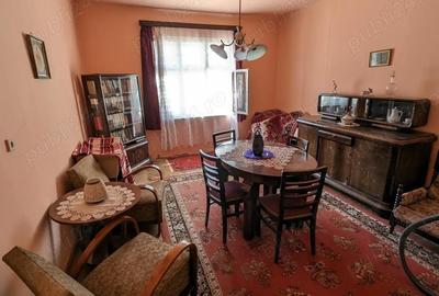 Casă cu 6 camere cu Teren 381 Mp în Central - 3