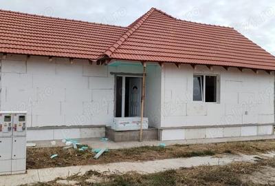 De vanzare duplex pe parter in Ianova - 1