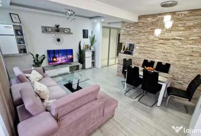 Apartament cu 3 camere semidecomandat în Florești