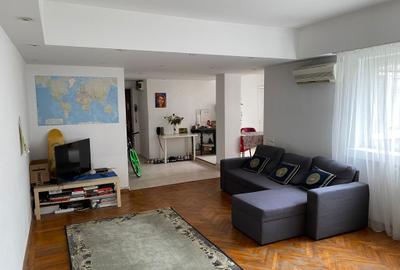 Vanzare 2 camere Universitate