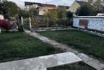 Casă individuală cu 5 camere cu Canalizare în Solidarității - 1