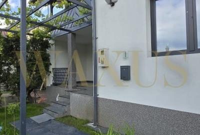 Casă individuală cu 7 camere cu Canalizare în Dâmbul Rotund