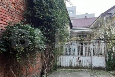 Casă cu 3 camere cu Teren 60 Mp în Central - 9