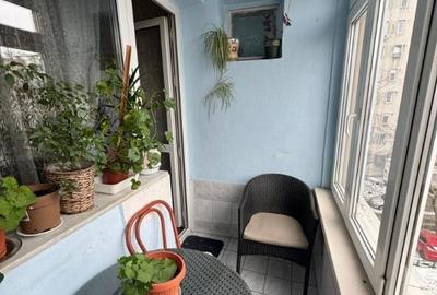 Apartament cu 3 camere semidecomandat în Drumul Taberei - 1