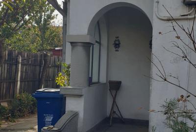 Casă cu 2 camere cu Teren 444 Mp în Central - 5
