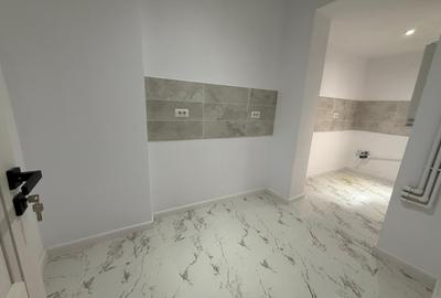 Casă individuală cu 8 camere cu Canalizare în P-ța Unirii - 13