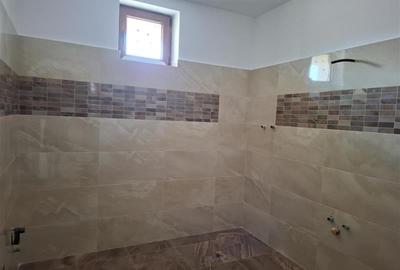 Casă individuală cu 6 camere cu Canalizare în Petrești - 14