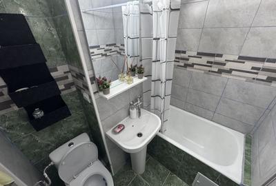 Apartament cu 3 camere semidecomandat în Tomis Nord - 8